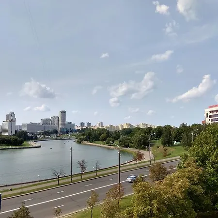 Odnokomnatnaia Kvartira Na Nemige Апартаменти *